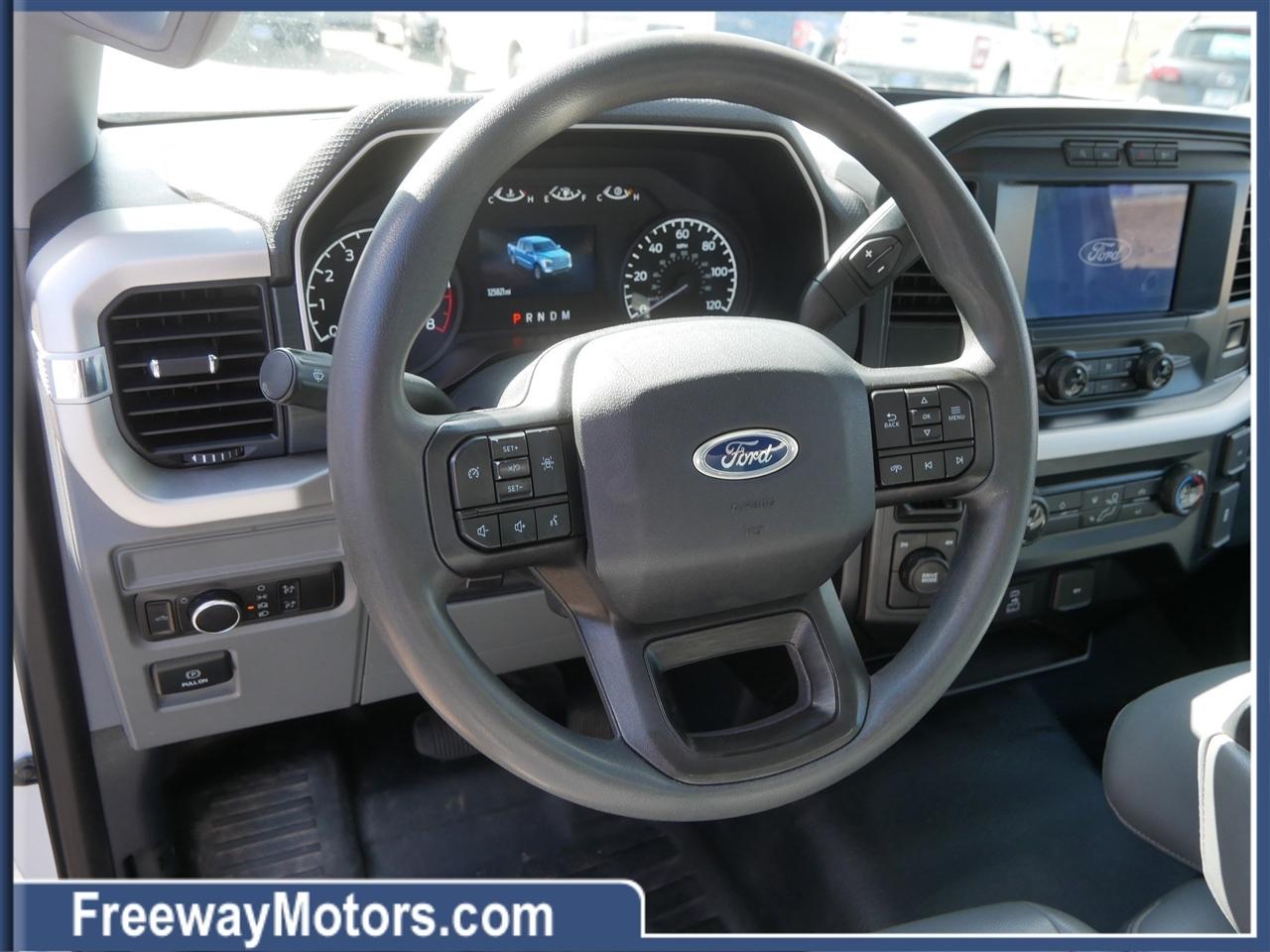 Ford F-150 XLT 4WD Reg Cab 8' Box 2021