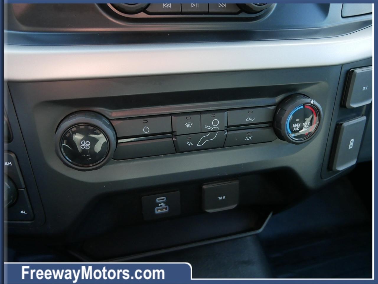 Ford F-150 XLT 4WD Reg Cab 8' Box 2021