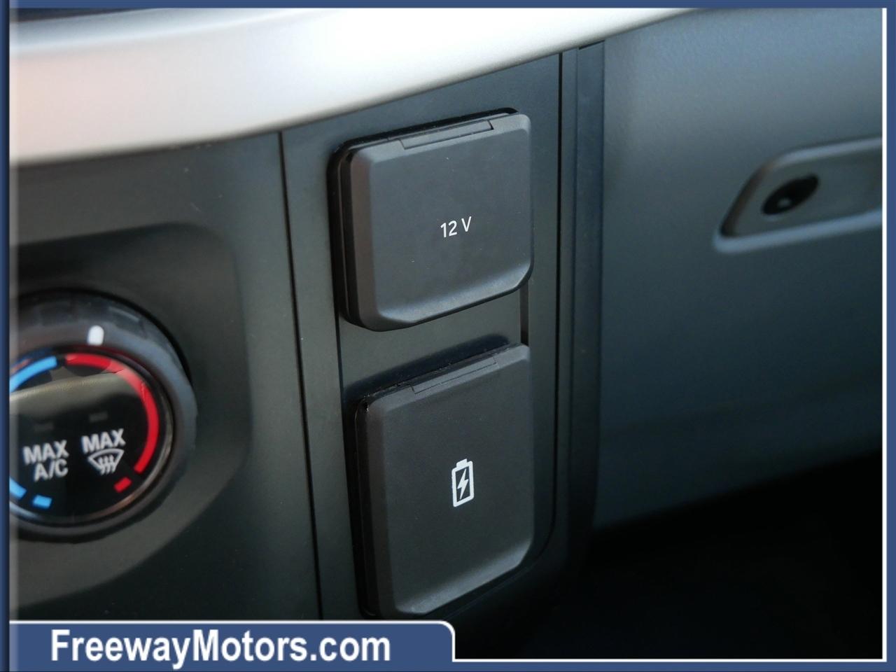 Ford F-150 XLT 4WD Reg Cab 8' Box 2021