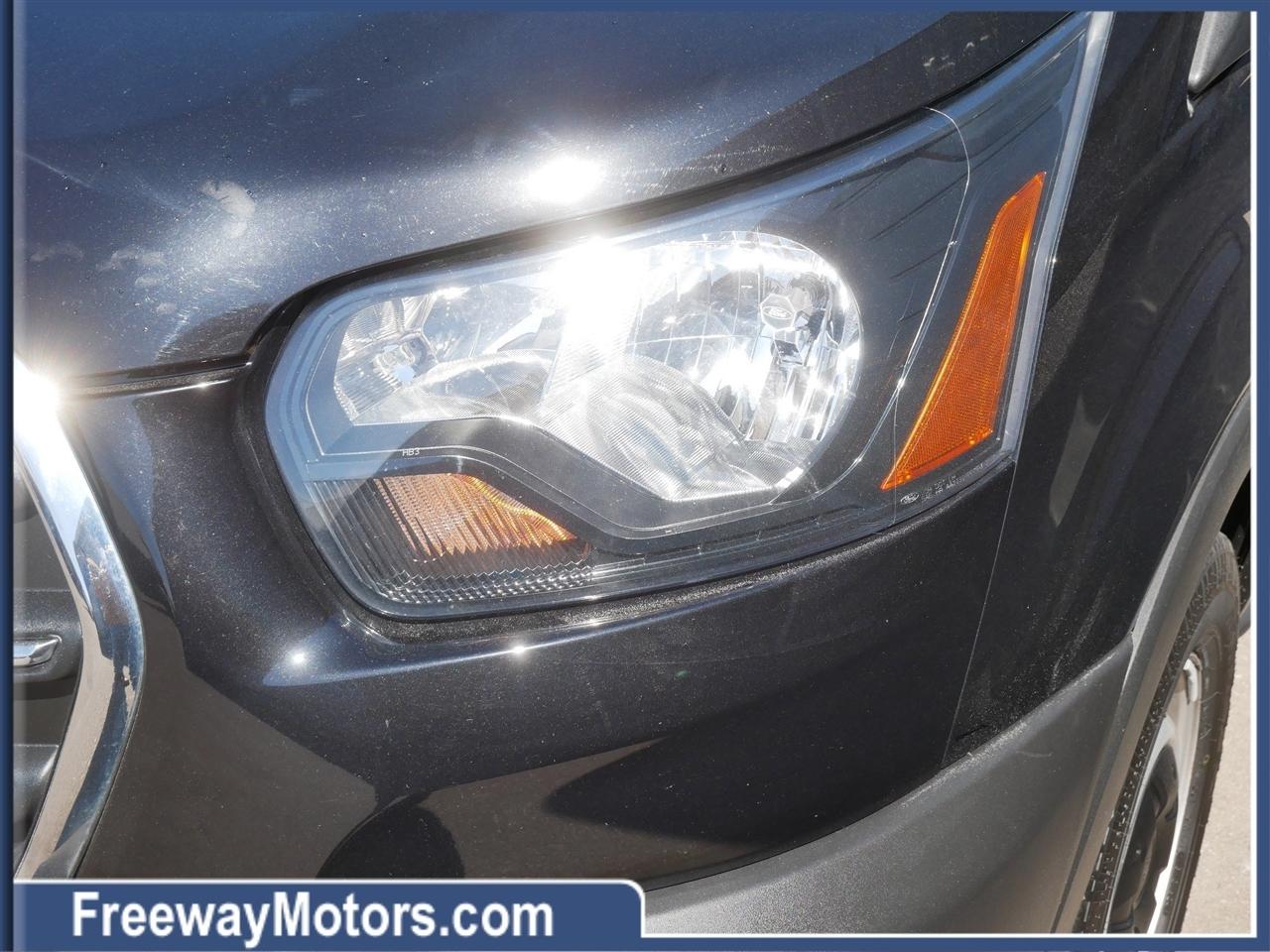 Ford Transit Cargo Van T-250 130" Med Rf 9070 GVWR RWD 2020