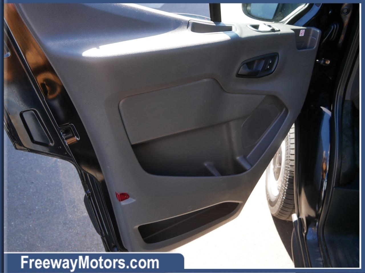 Ford Transit Cargo Van T-250 130" Med Rf 9070 GVWR RWD 2020