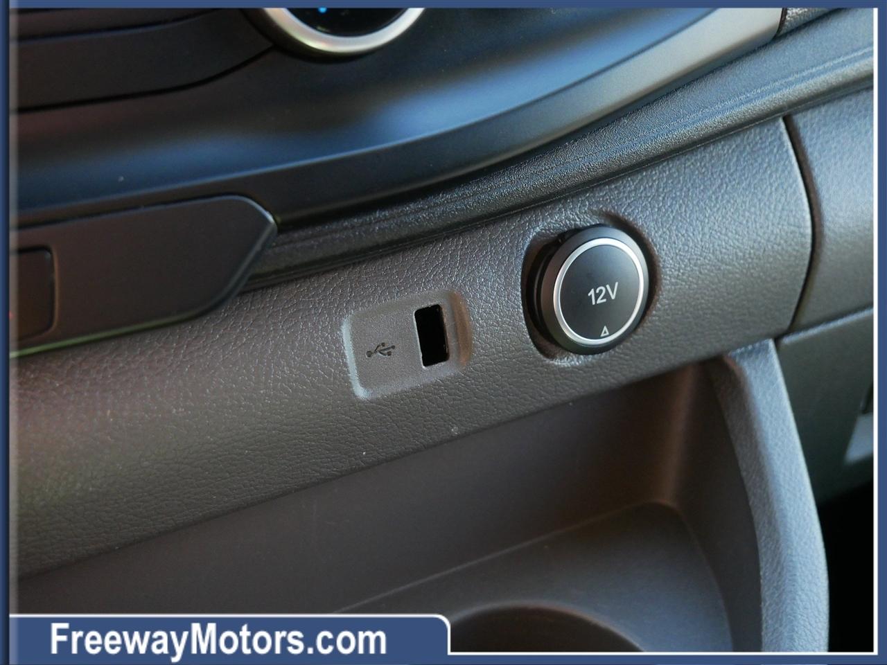 Ford Transit Cargo Van T-250 130" Med Rf 9070 GVWR RWD 2020