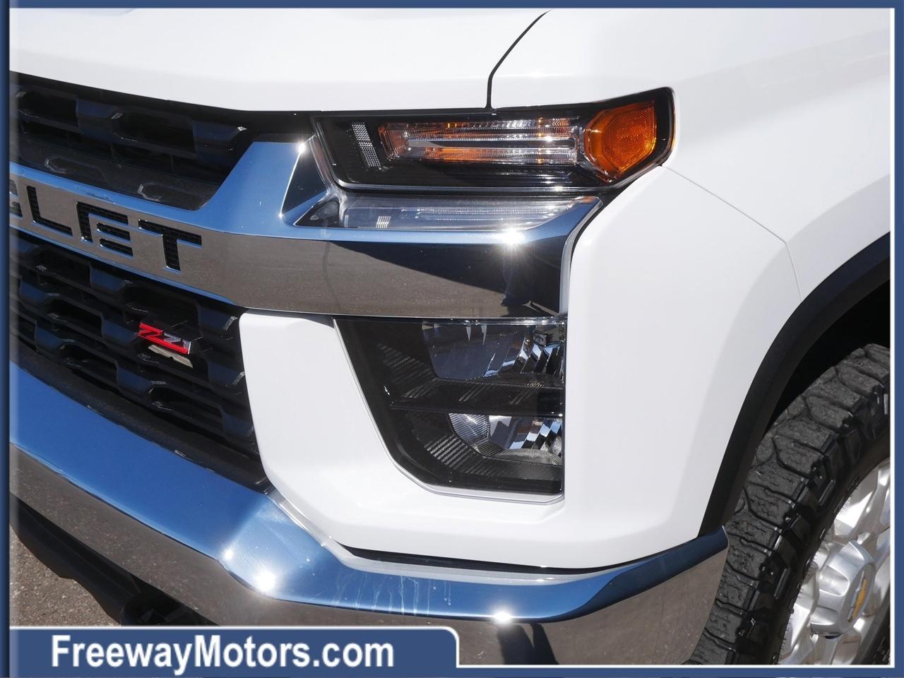 Chevrolet Silverado 2500HD 4WD Crew Cab 159" LT 2023