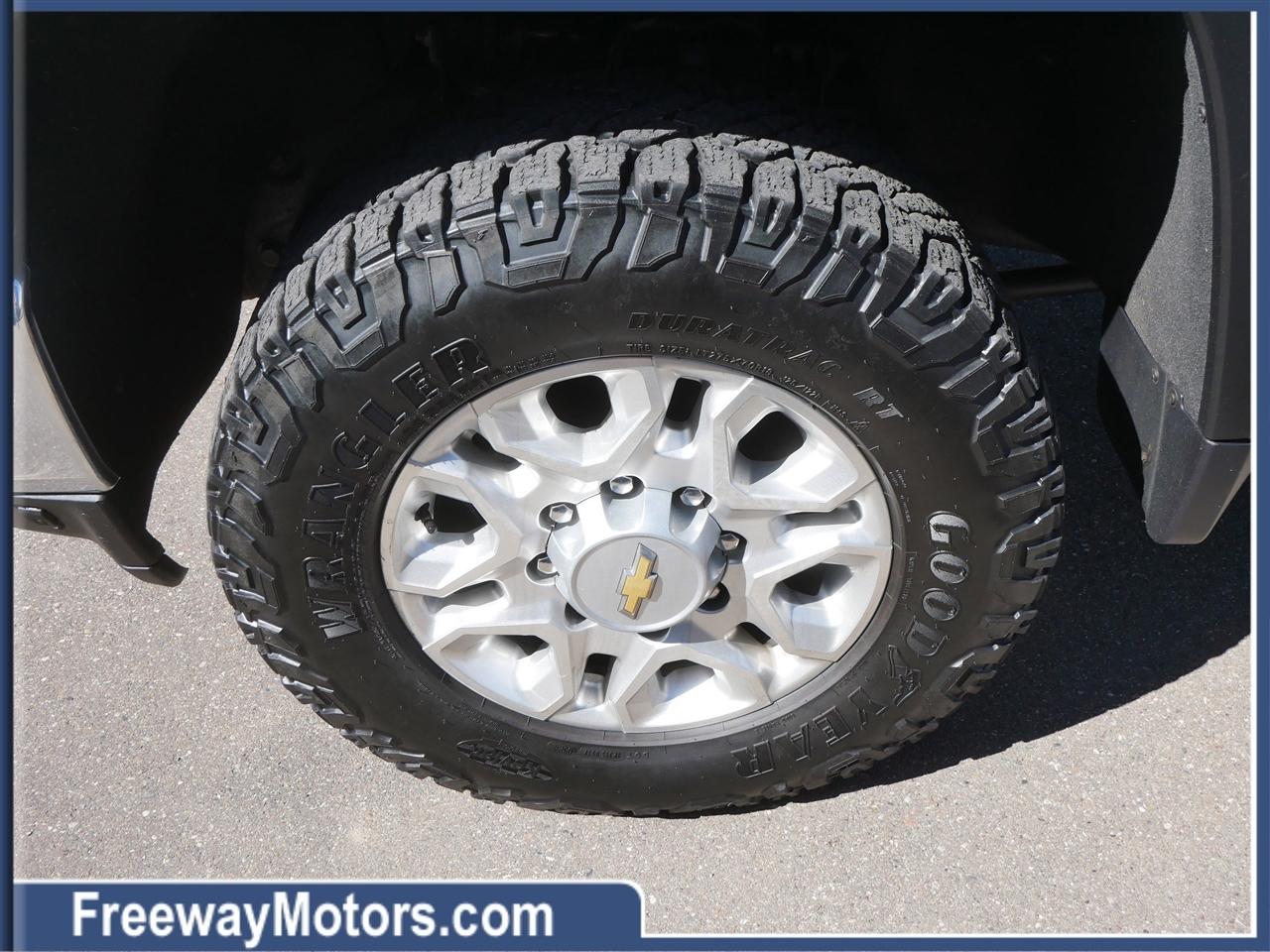 Chevrolet Silverado 2500HD 4WD Crew Cab 159" LT 2023