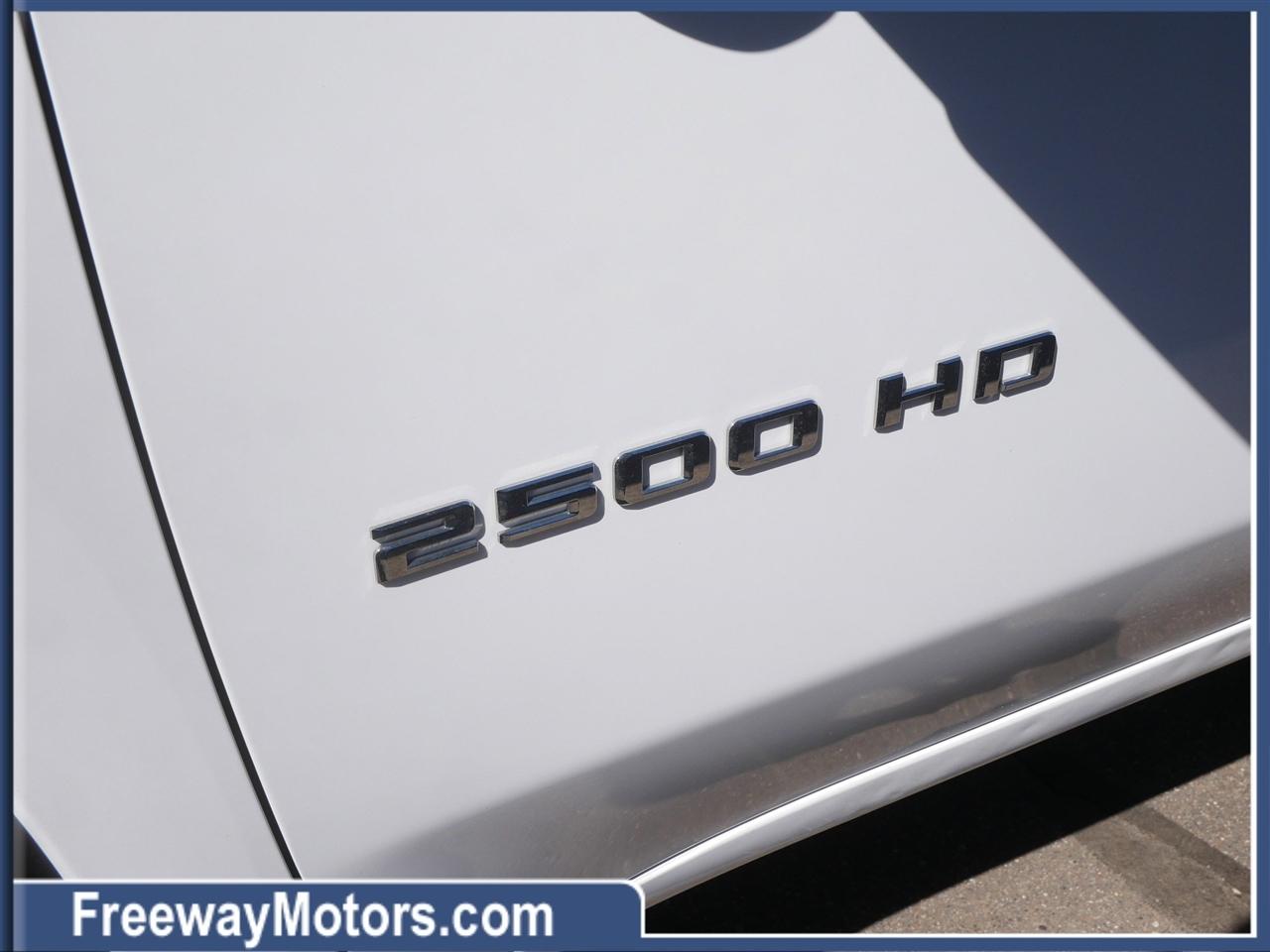 Chevrolet Silverado 2500HD 4WD Crew Cab 159" LT 2023