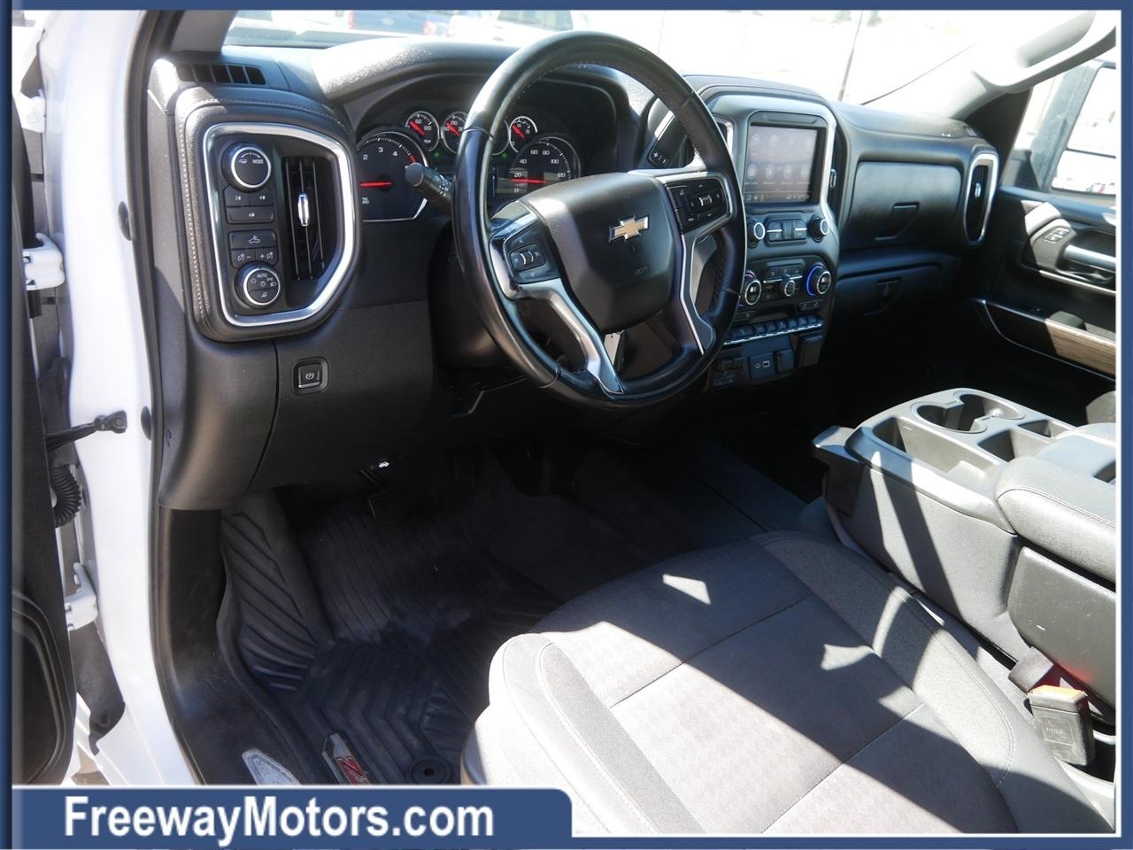 Chevrolet Silverado 2500HD 4WD Crew Cab 159" LT 2023