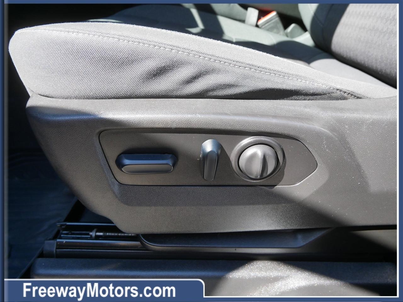 Chevrolet Silverado 2500HD 4WD Crew Cab 159" LT 2023