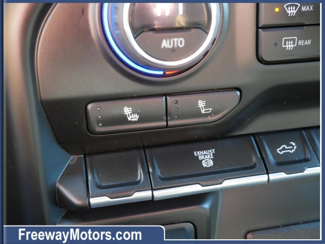 Chevrolet Silverado 2500HD 4WD Crew Cab 159" LT 2023