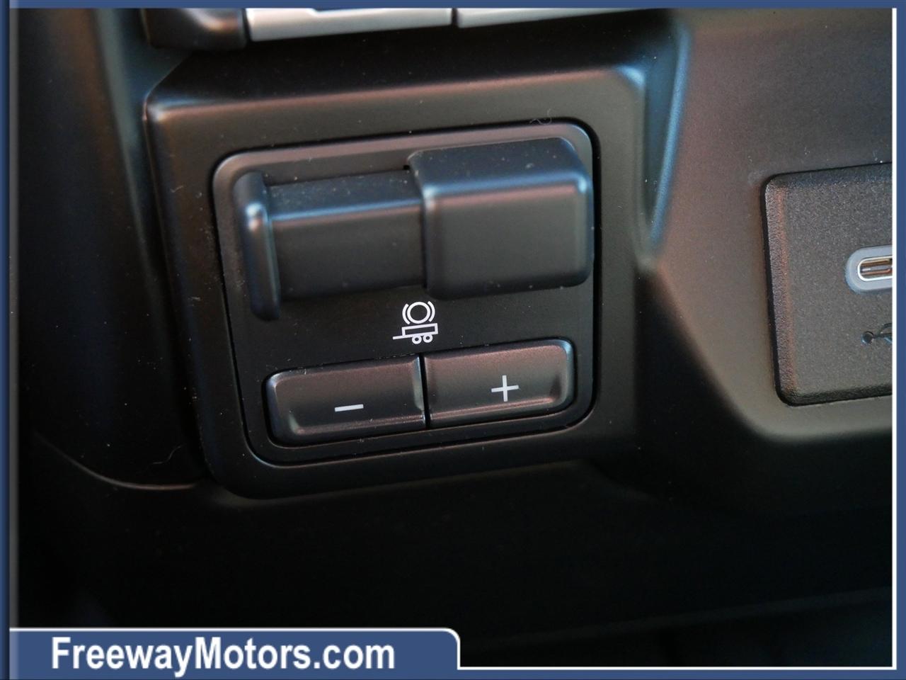 Chevrolet Silverado 2500HD 4WD Crew Cab 159" LT 2023