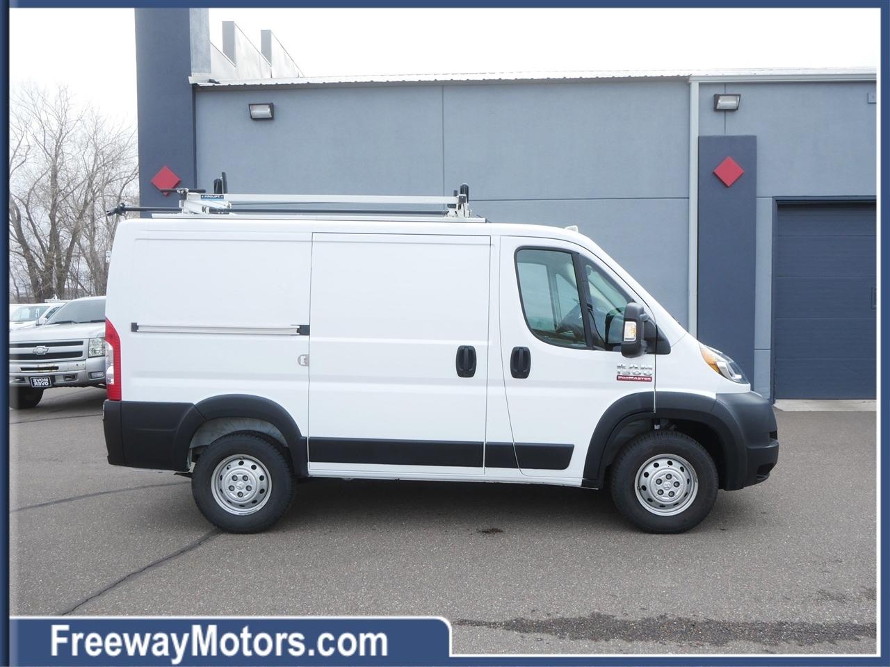 RAM ProMaster Cargo Van 1500 Low Roof 118" WB 2022