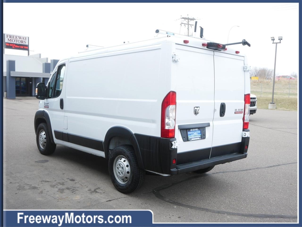 RAM ProMaster Cargo Van 1500 Low Roof 118" WB 2022