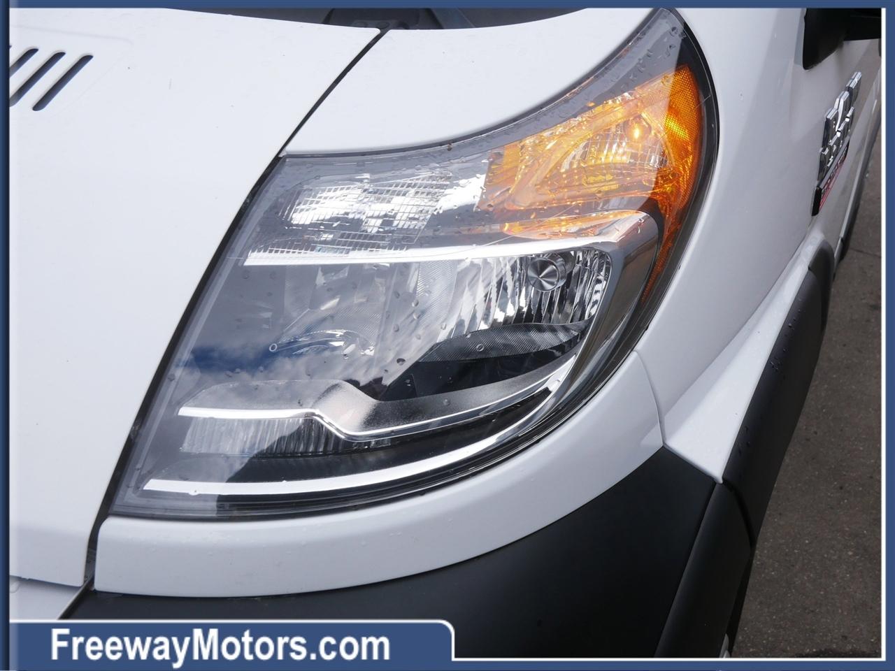 RAM ProMaster Cargo Van 1500 Low Roof 118" WB 2022