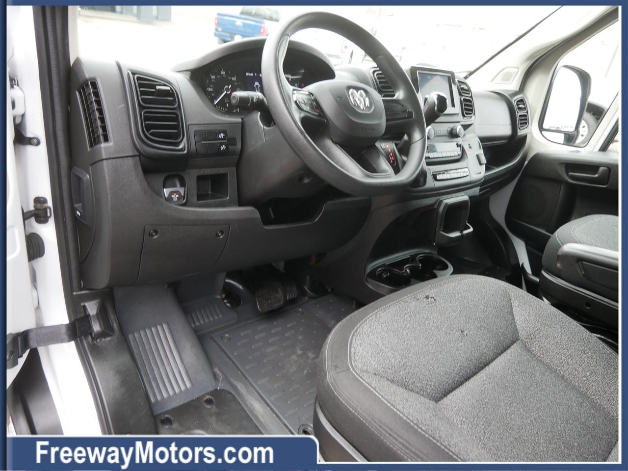 RAM ProMaster Cargo Van 1500 Low Roof 118" WB 2022