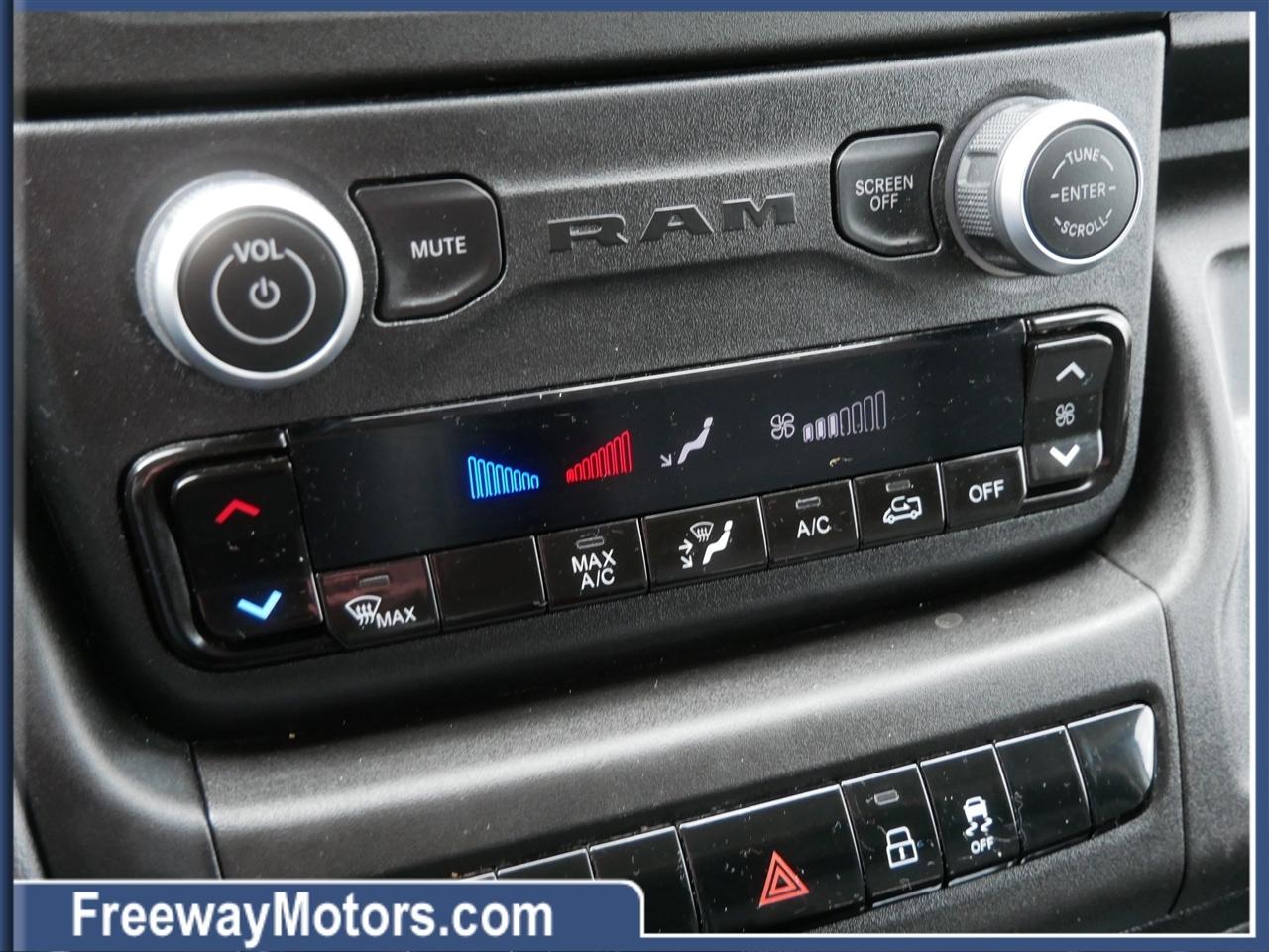 RAM ProMaster Cargo Van 1500 Low Roof 118" WB 2022