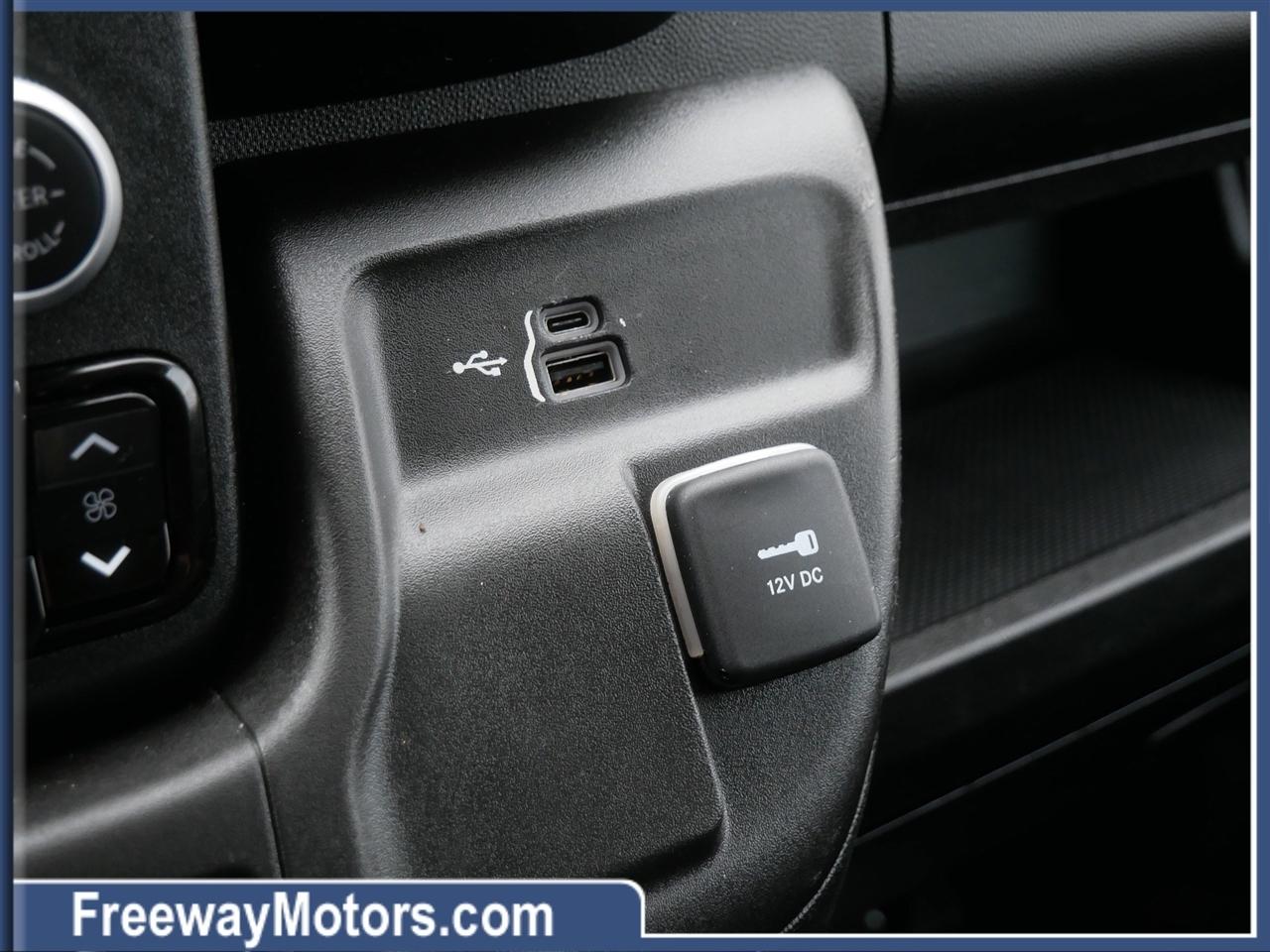 RAM ProMaster Cargo Van 1500 Low Roof 118" WB 2022