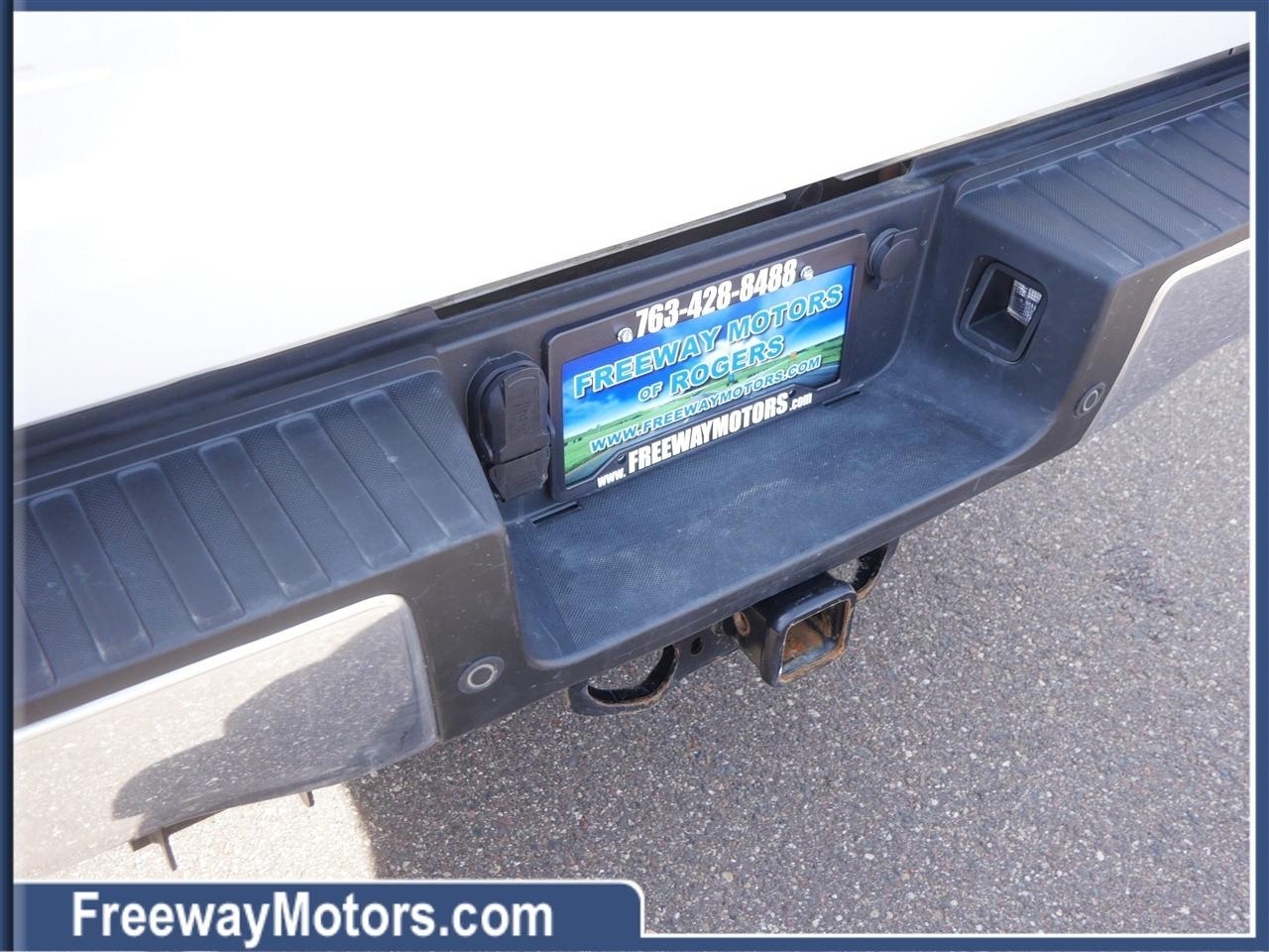 Ford Super Duty F-350 SRW King Ranch 4WD Crew Cab 8' Box 2023