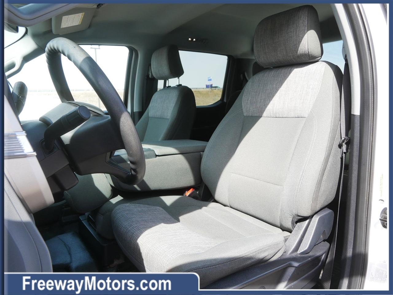 Ford Super Duty F-350 SRW King Ranch 4WD Crew Cab 8' Box 2023