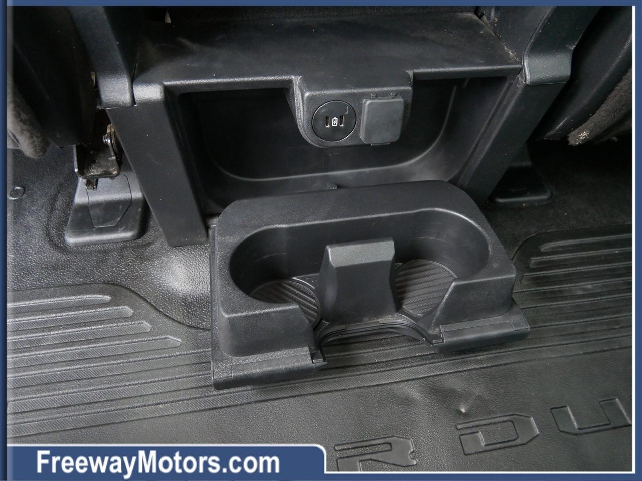 Ford Super Duty F-350 SRW King Ranch 4WD Crew Cab 8' Box 2023