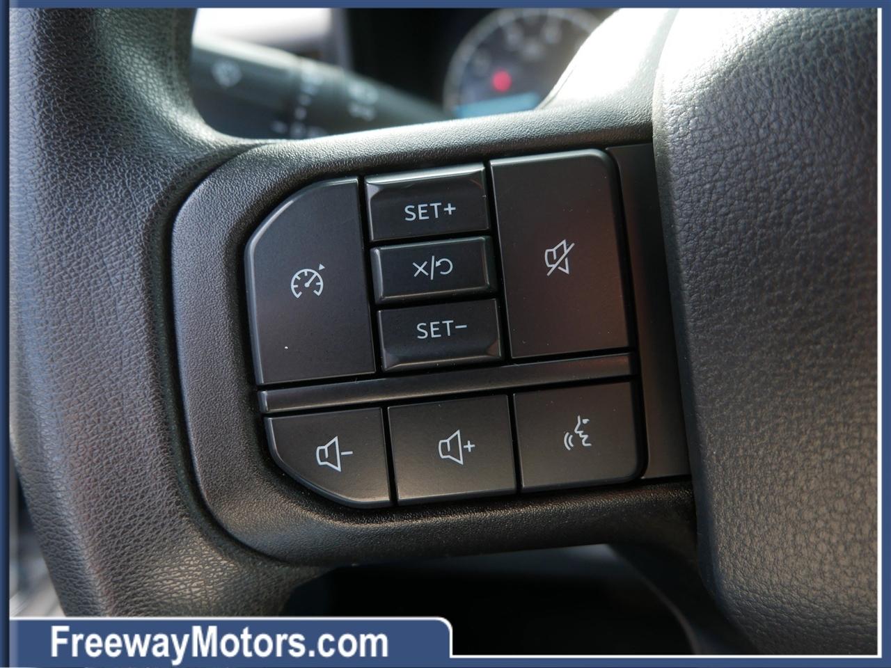 Ford Super Duty F-350 SRW King Ranch 4WD Crew Cab 8' Box 2023