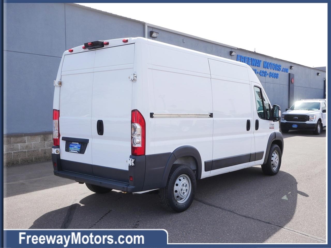 RAM ProMaster Cargo Van 2500 High Roof 136" WB 2017