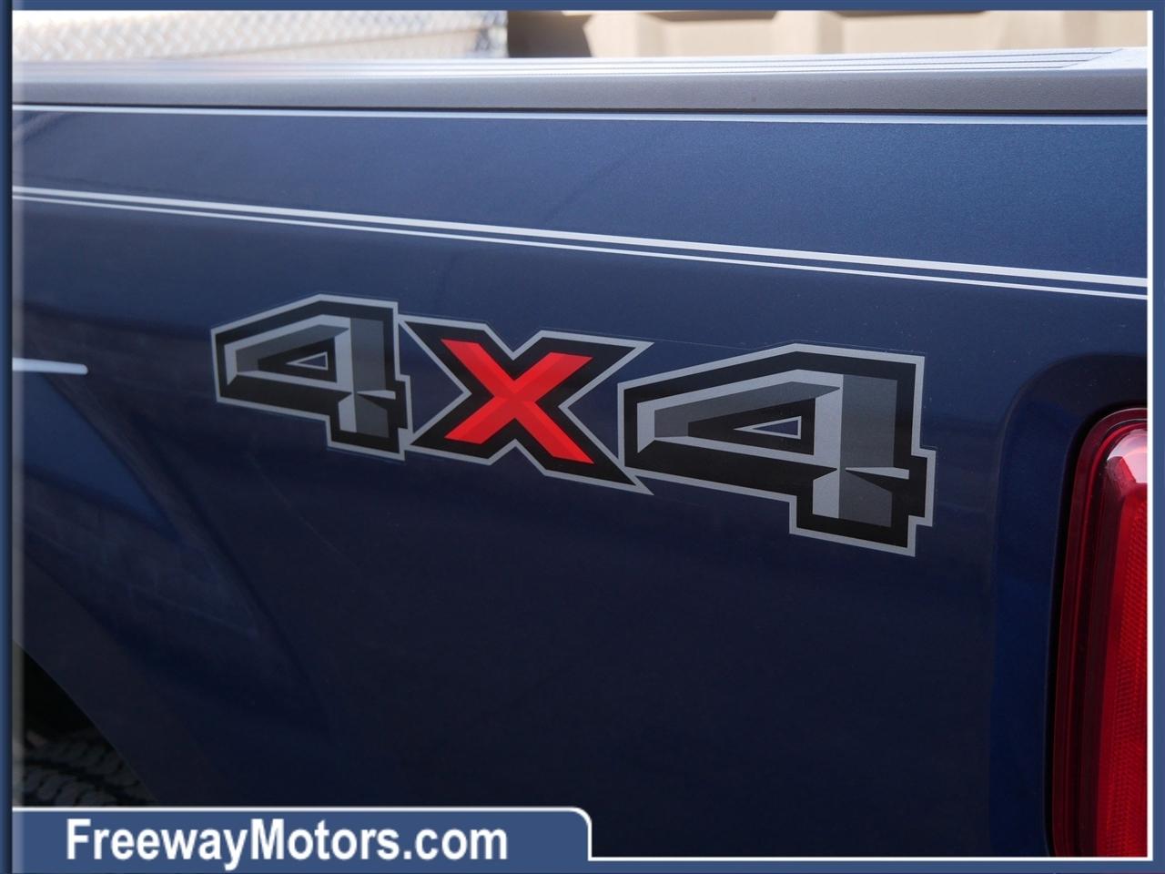 Ford Super Duty F-250 SRW XLT 4WD Reg Cab 8' Box 2017