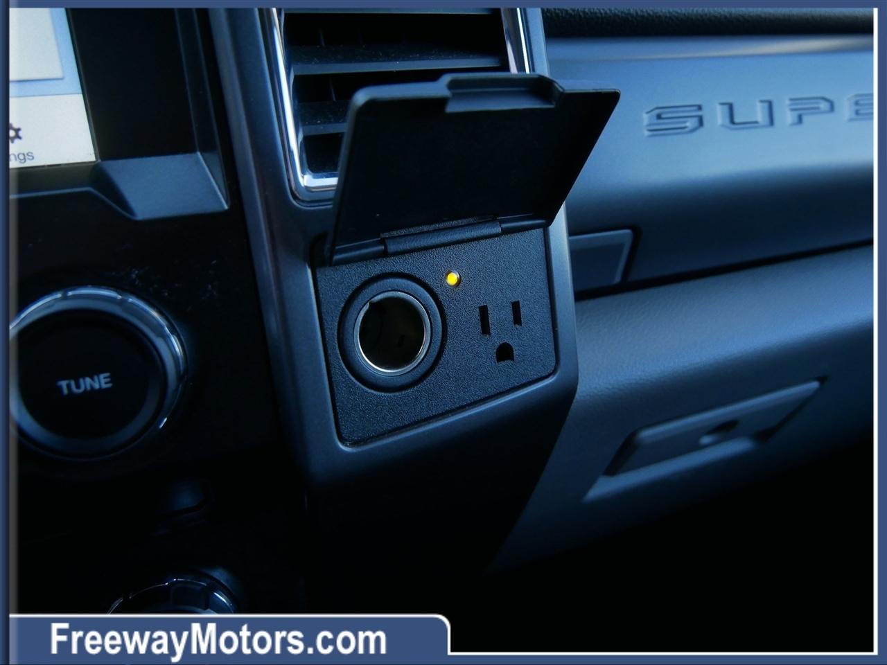 Ford Super Duty F-250 SRW XLT 4WD Reg Cab 8' Box 2017