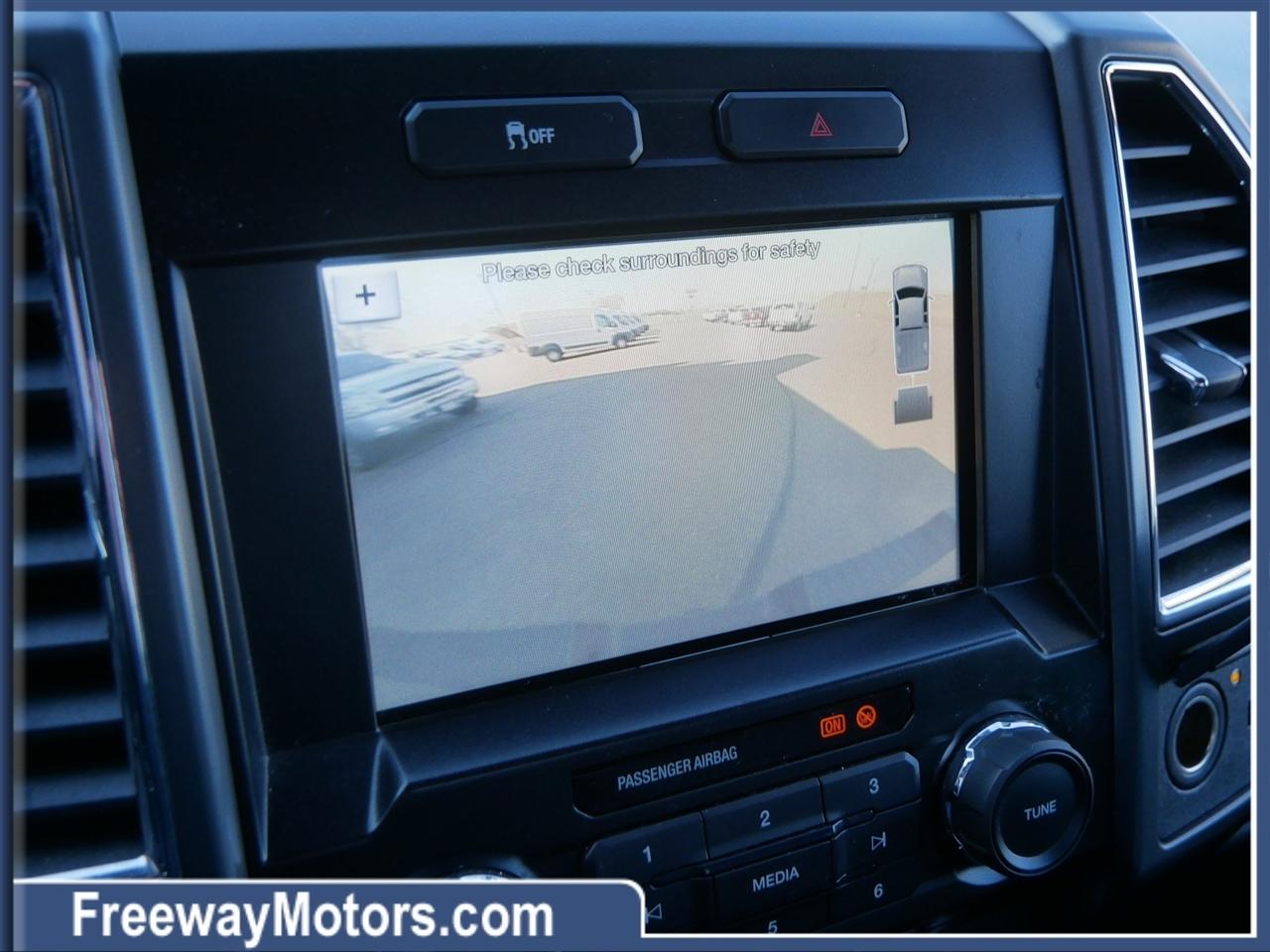 Ford Super Duty F-250 SRW XLT 4WD Reg Cab 8' Box 2017