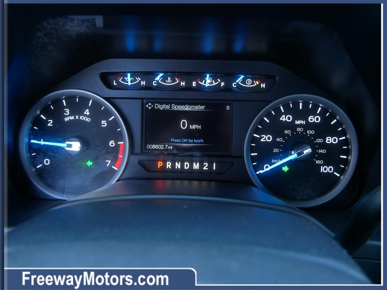 Ford Super Duty F-250 SRW XLT 4WD Reg Cab 8' Box 2017