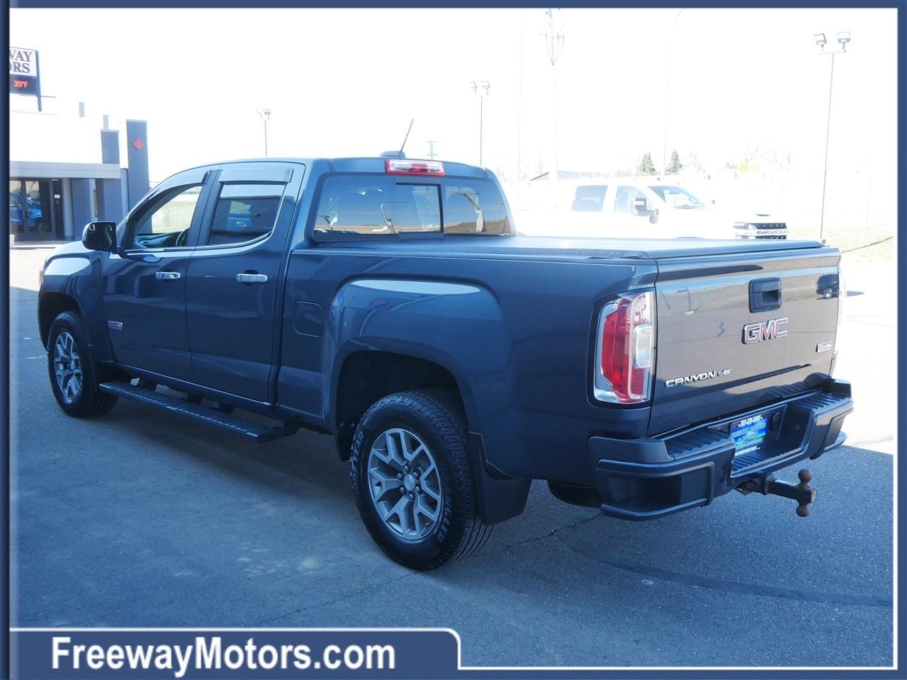 GMC Canyon 4WD Crew Cab 140.5" All Terrain w/Cloth 2019