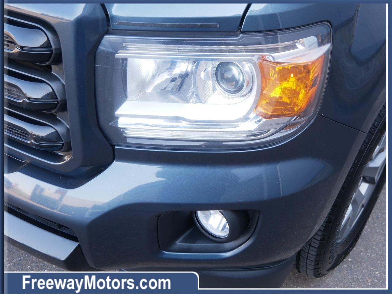 GMC Canyon 4WD Crew Cab 140.5" All Terrain w/Cloth 2019