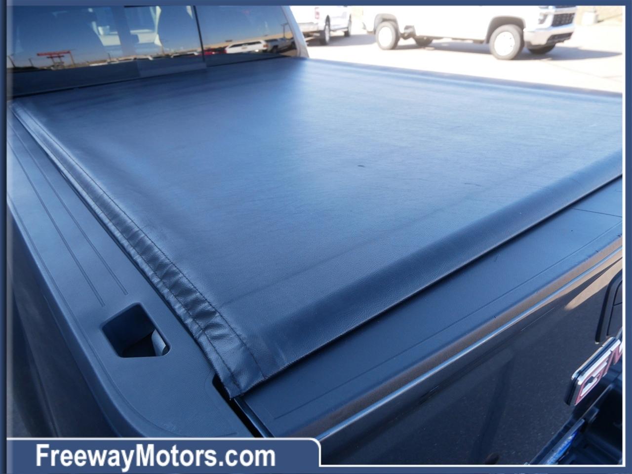 GMC Canyon 4WD Crew Cab 140.5" All Terrain w/Cloth 2019