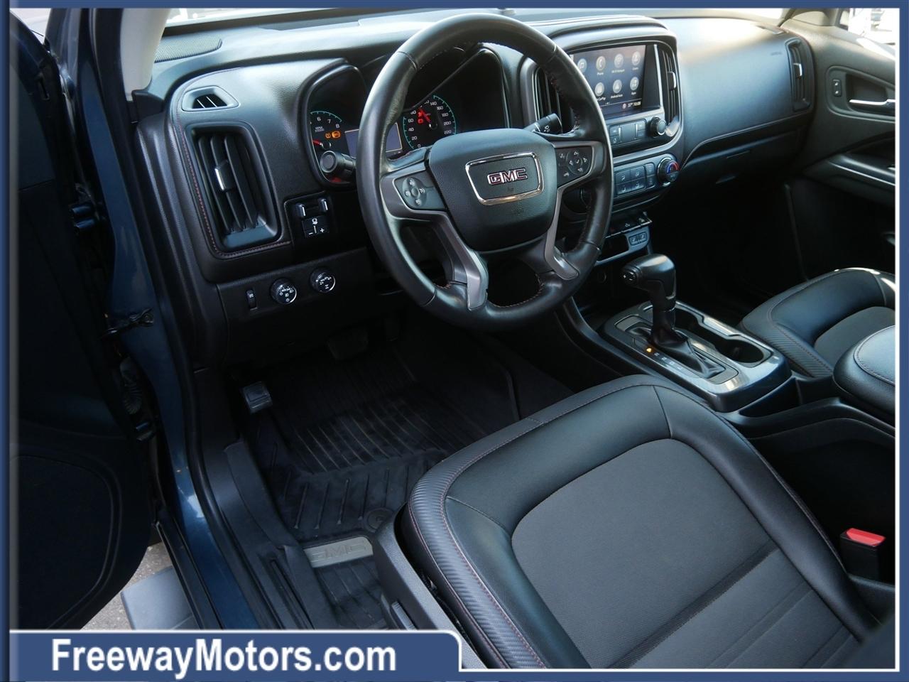 GMC Canyon 4WD Crew Cab 140.5" All Terrain w/Cloth 2019