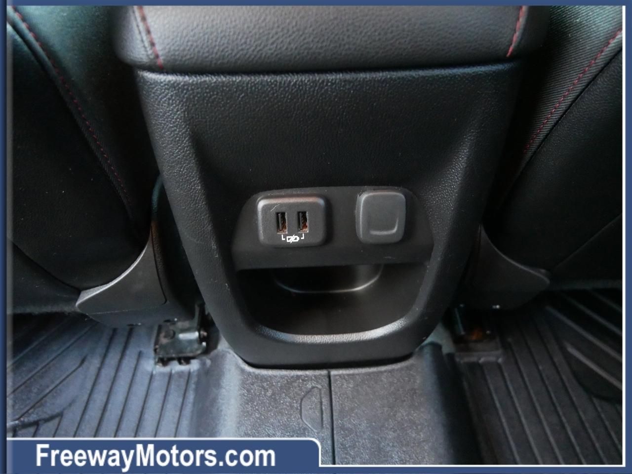 GMC Canyon 4WD Crew Cab 140.5" All Terrain w/Cloth 2019