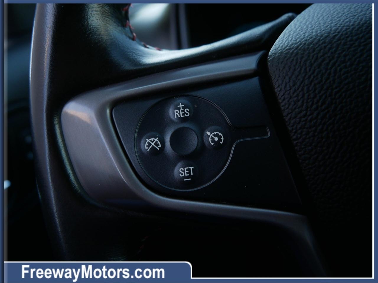 GMC Canyon 4WD Crew Cab 140.5" All Terrain w/Cloth 2019