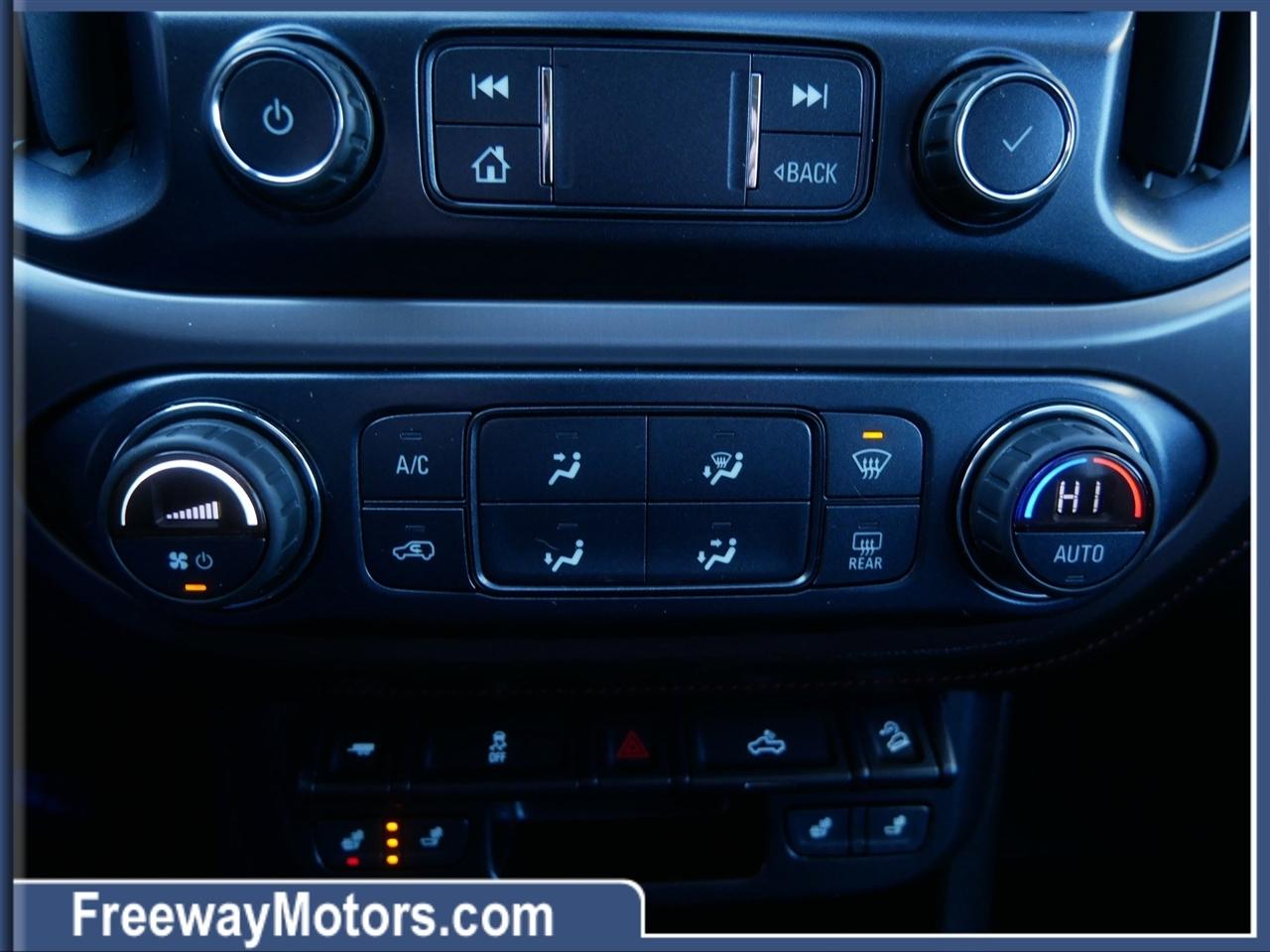 GMC Canyon 4WD Crew Cab 140.5" All Terrain w/Cloth 2019