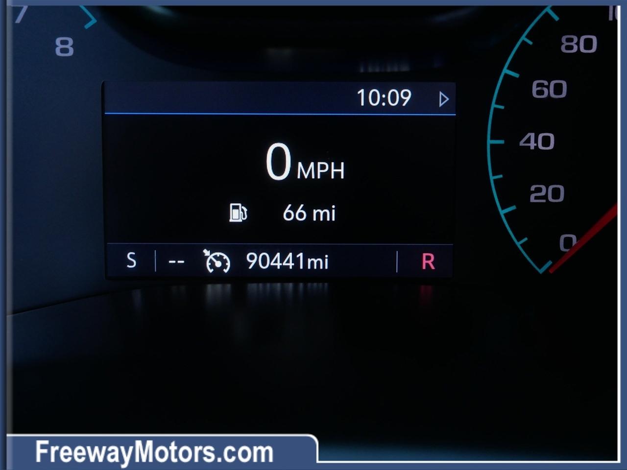 GMC Canyon 4WD Crew Cab 140.5" All Terrain w/Cloth 2019