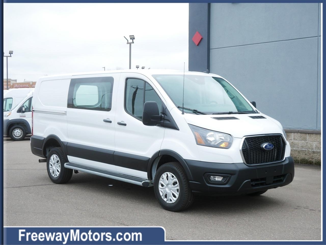 2024 Ford Transit Cargo Van T-250 130" Low Rf 9070 GVWR RWD