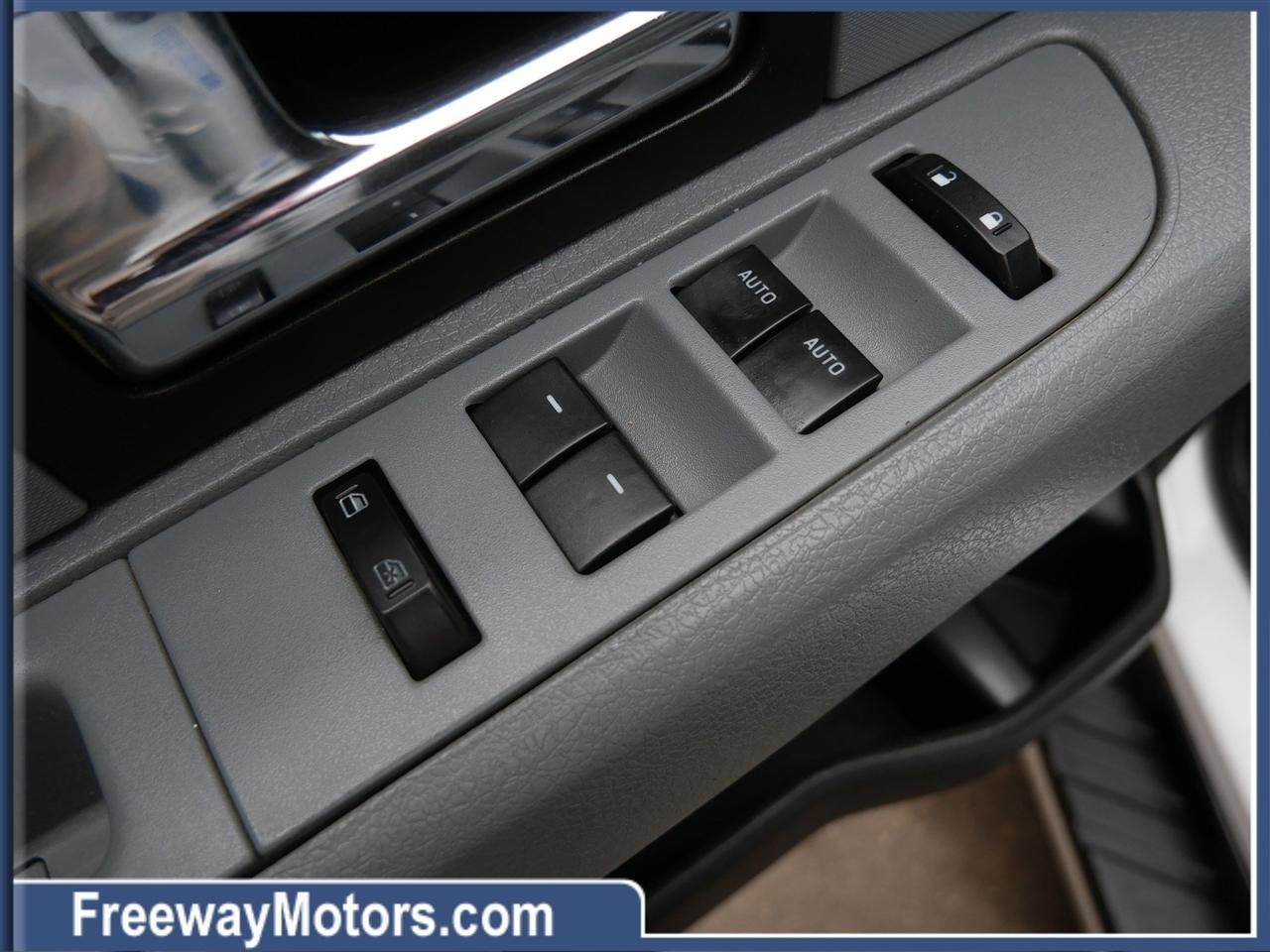 Ford F-150 4WD SuperCrew 145" King Ranch 2013