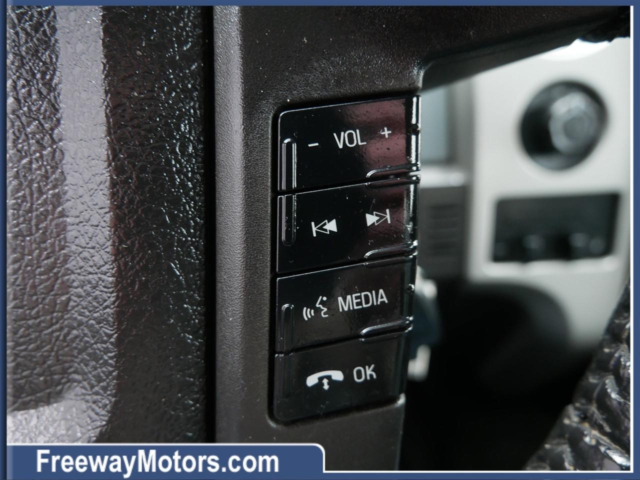 Ford F-150 4WD SuperCrew 145" King Ranch 2013