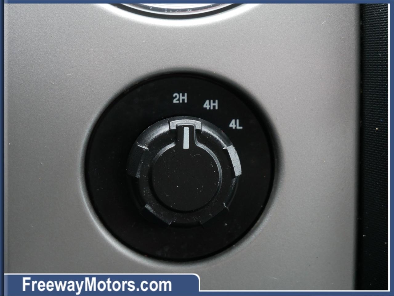 Ford F-150 4WD SuperCrew 145" King Ranch 2013