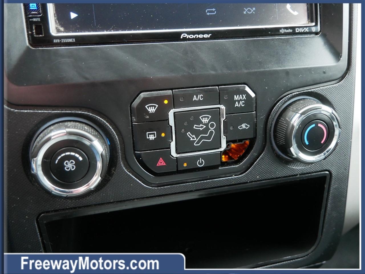 Ford F-150 4WD SuperCrew 145" King Ranch 2013