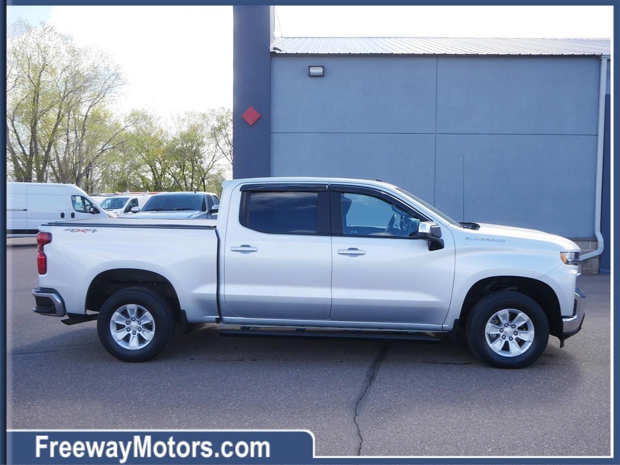 Chevrolet Silverado 1500 4WD Crew Cab 147" LT w/1LT 2021