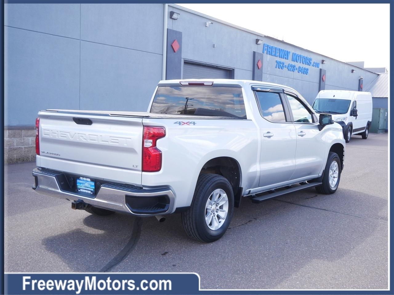 Chevrolet Silverado 1500 4WD Crew Cab 147" LT w/1LT 2021