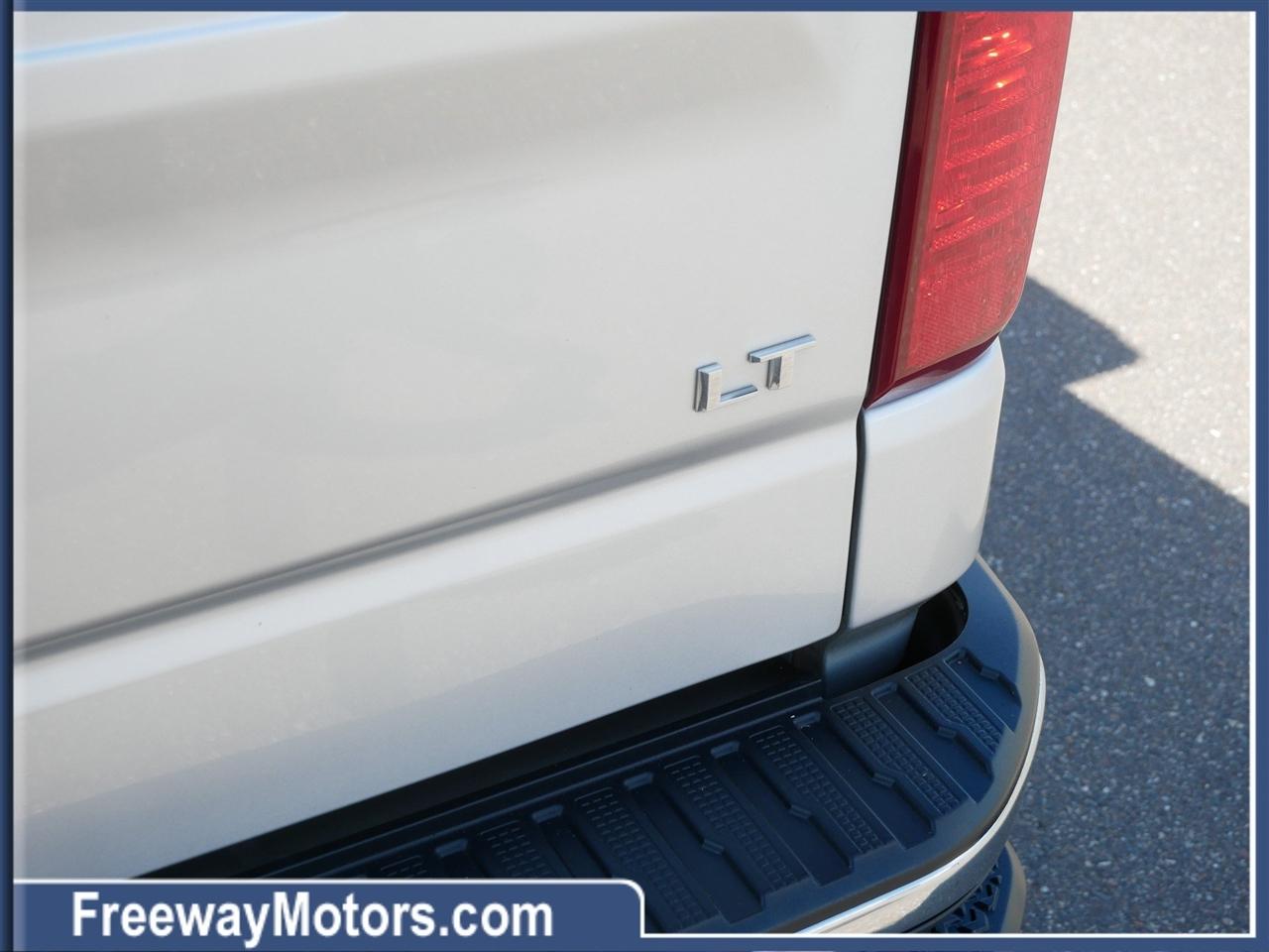 Chevrolet Silverado 1500 4WD Crew Cab 147" LT w/1LT 2021