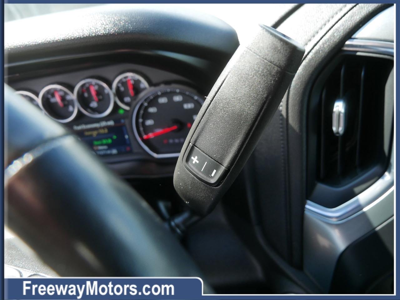 Chevrolet Silverado 1500 4WD Crew Cab 147" LT w/1LT 2021