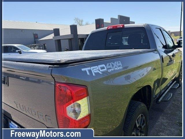 Toyota Tundra 4WD Truck Double Cab 5.7L V8 6-Spd AT SR5 (Natl) 2014