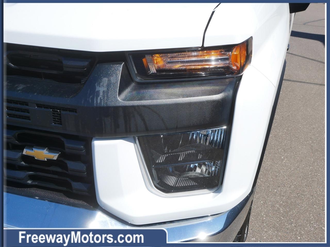 Chevrolet Silverado 2500HD 4WD Crew Cab 159" Work Truck 2023