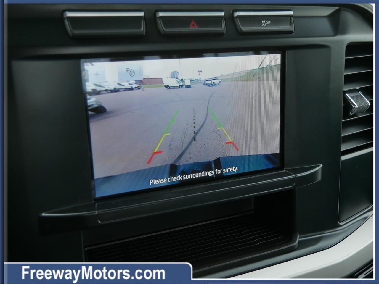 Ford Super Duty F-250 SRW XL 4WD Crew Cab 8' Box 2023