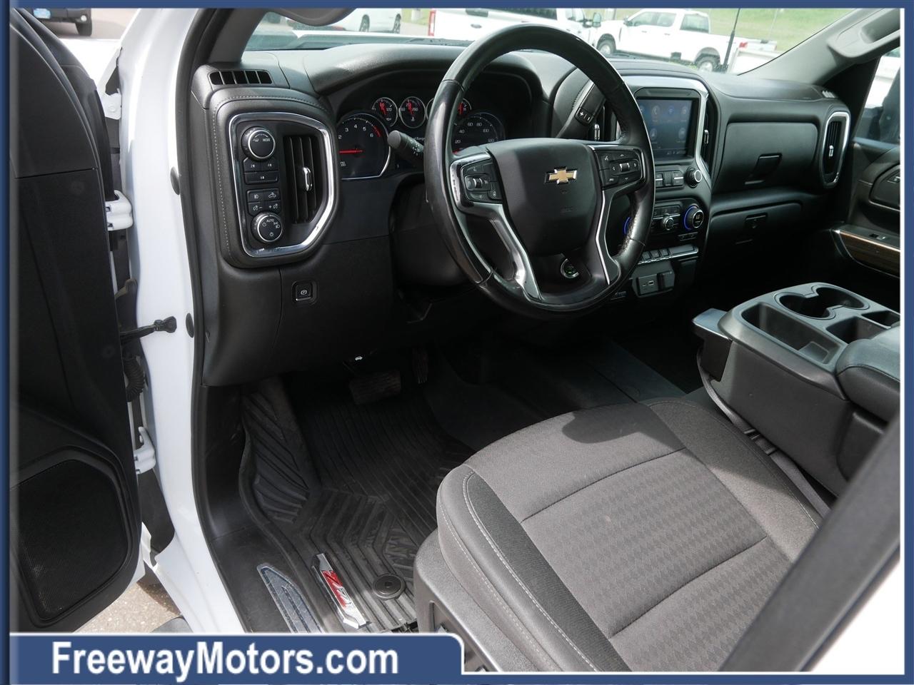 Chevrolet Silverado 2500HD 4WD Crew Cab 159" LT 2023