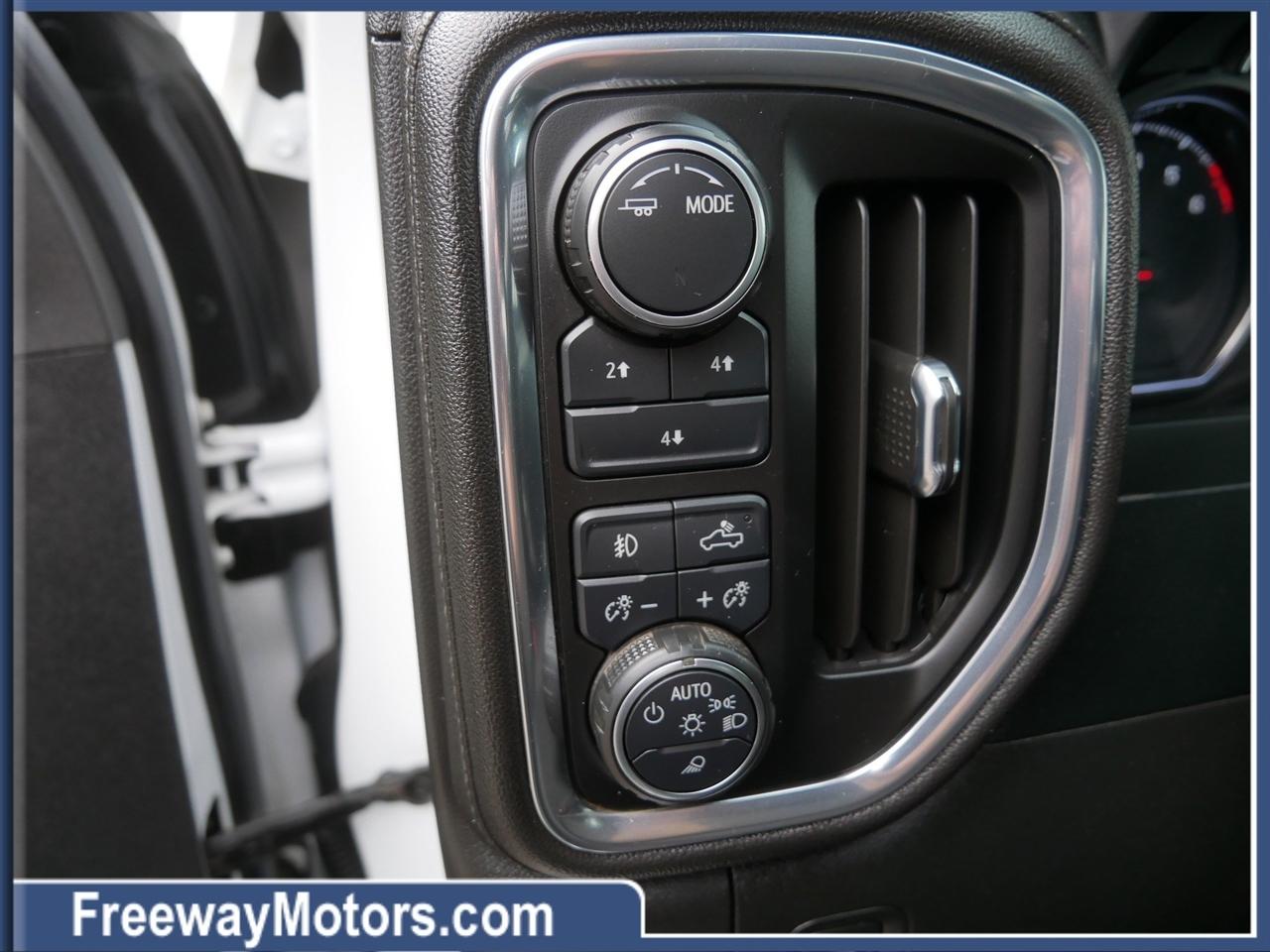 Chevrolet Silverado 3500HD 4WD Crew Cab 172" LT 2023